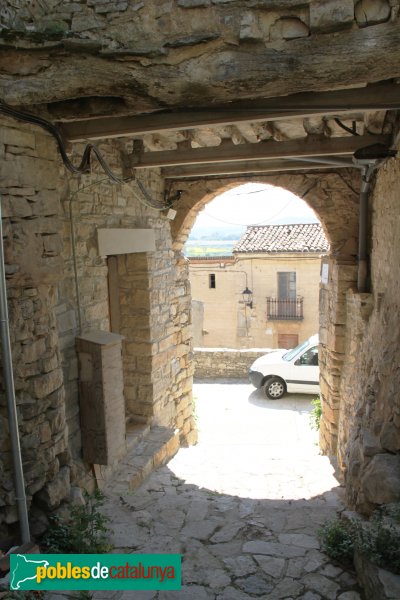 Montoliu - Portal de Cal Garra (La Guàrdia Lada)