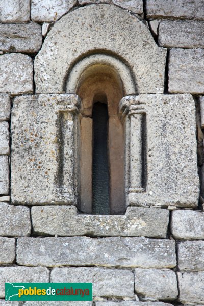 Montoliu - Sant Pere de l'Ametlla, finestra de l'absis