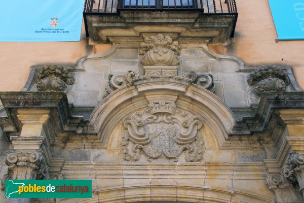 Sant Feliu de Guíxols - Monestir, porta de l'ala barroca