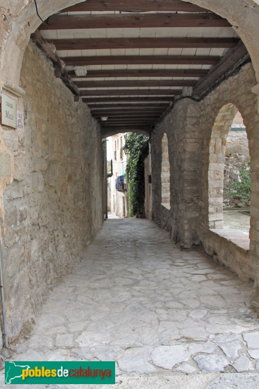 Tarroja de Segarra - Pas cobert carrer Església