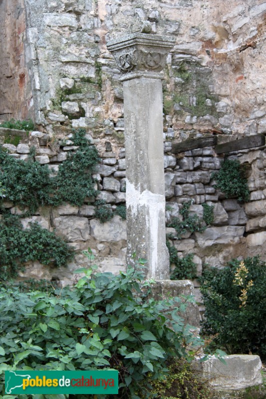 Sant Guim de la Plana - Columna davant del Castell
