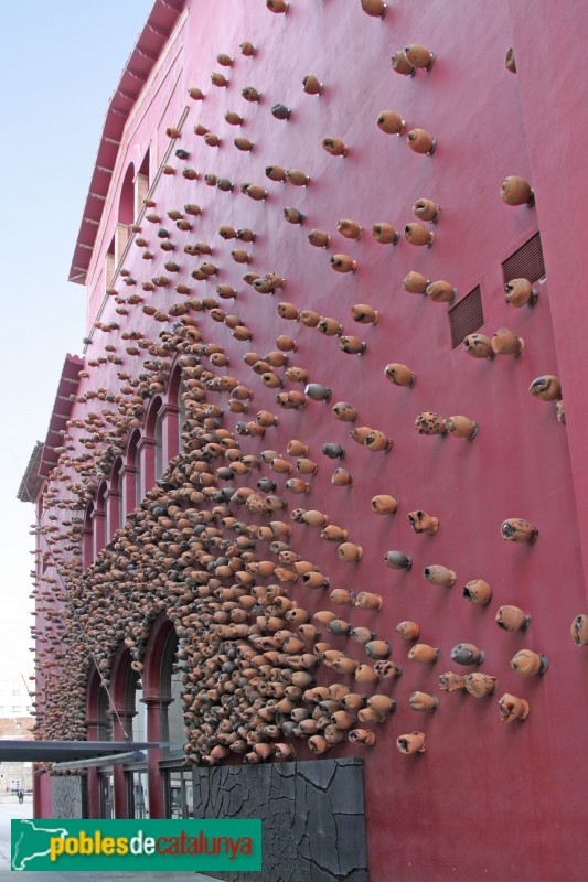 Barcelona - Palau de l'Agricultura (Mercat de les Flors), façana de F. Amat