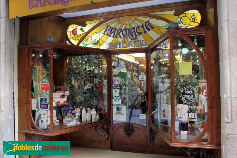 Barcelona - Farmàcia Padrell (Foto: Albert Esteves, 2015) Barcelona - Farmàcia Padrell