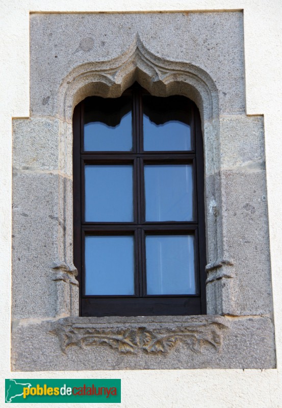 Bellcaire d'Empordà - Finestra gòtica