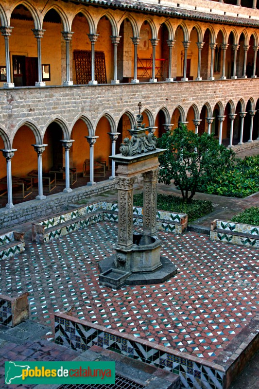 Barcelona - Monestir de Pedralbes, claustre