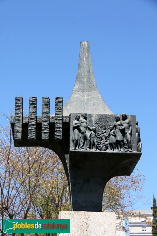Sant Feliu de Llobregat - Monument a Pere Dot