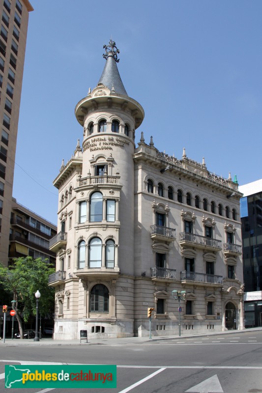 Casa de la Punxa (Cambra de Comerç)