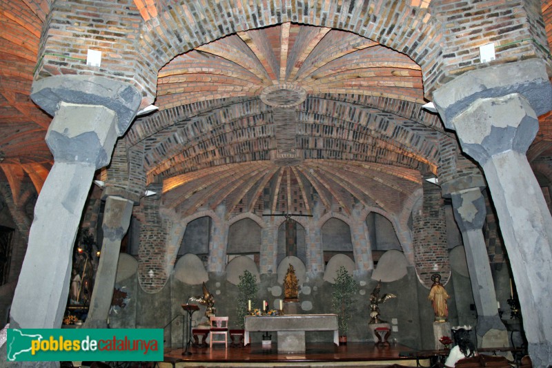 Colònia Güell - Cripta (interior)