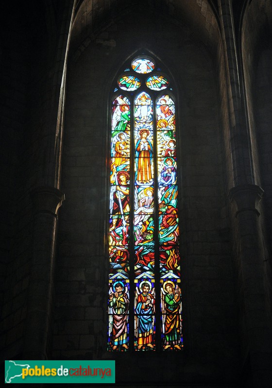 Vilafranca del Penedès - Basílica de Santa Maria. Vitrall