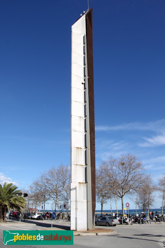 Barcelona - Torres lluminoses al parc Nova Icària