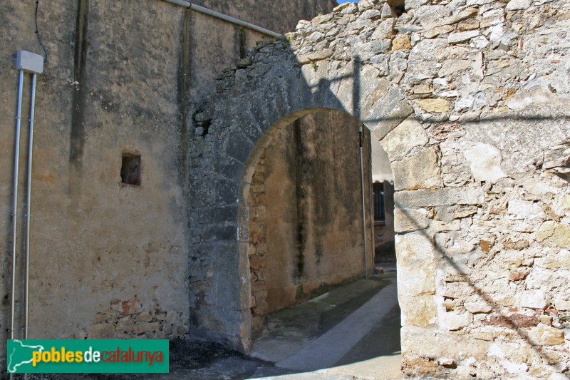Regencós - Recinte fortificat, porta de llevant