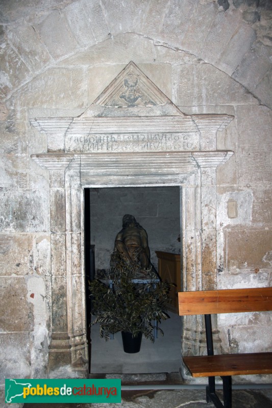 Vilagrassa - Església de Santa Maria, porta de l'antiga sagristia