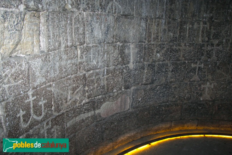 Verdú - Verdú - Torre mestra del castell, grafits dels presos