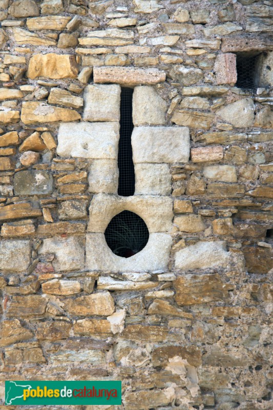 Palau-sator - Detall d'una torre la muralla
