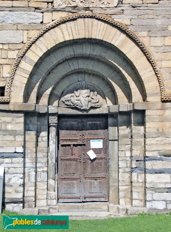 Vilac - Església de Sant Feliu, portada