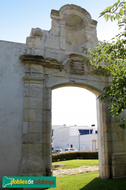 Palamós - Restes del Convent de Sant Agustí: portada