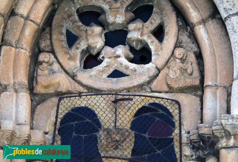 Betren - Església de Sant Esteve, detall finestra de la capçalera