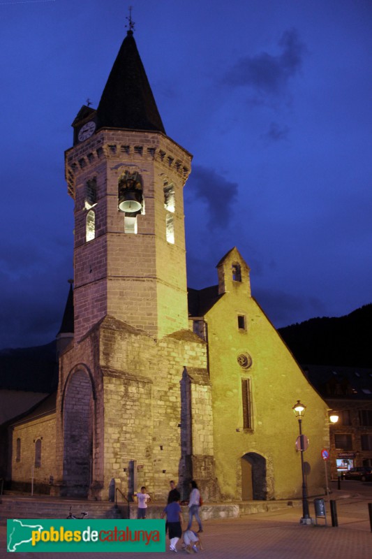 Vielha - Església de Sant Miquel, a la nit