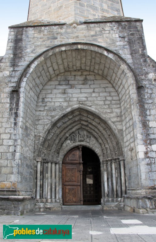 Vielha - Església de Sant Miquel, portada