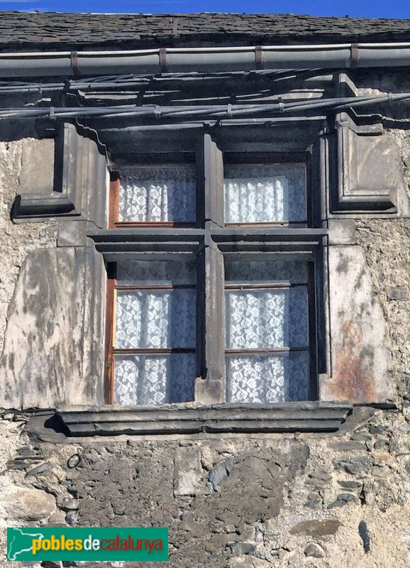 Vielha - Casa Fedusa o dels Simonet, finestra