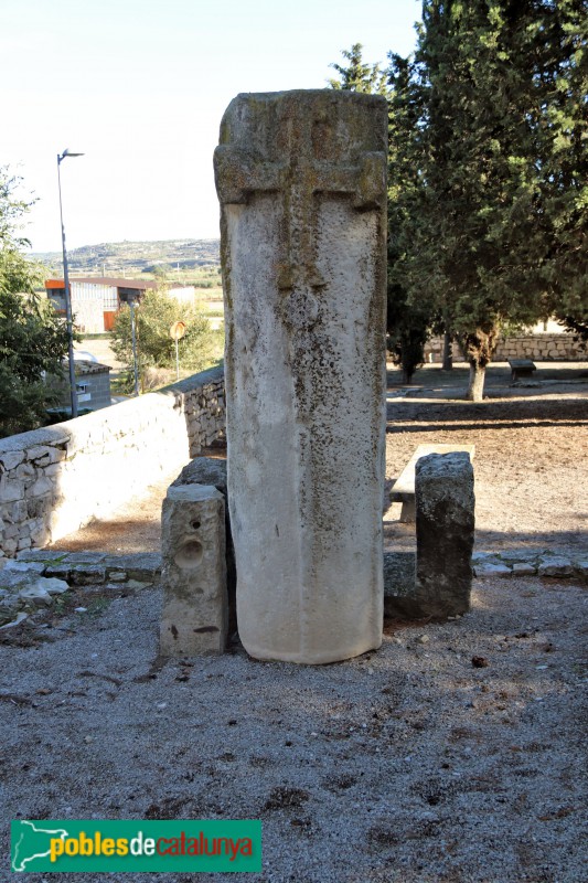 Belianes - Antic fossar parroquial, làpida antiga