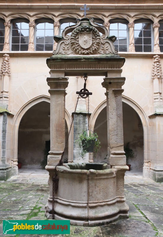 Bellpuig - Convent de Sant Bartomeu, cisterna del claustre