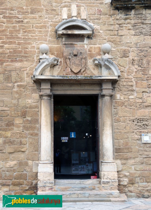 La Bisbal d'Empordà - Castell, porta principal