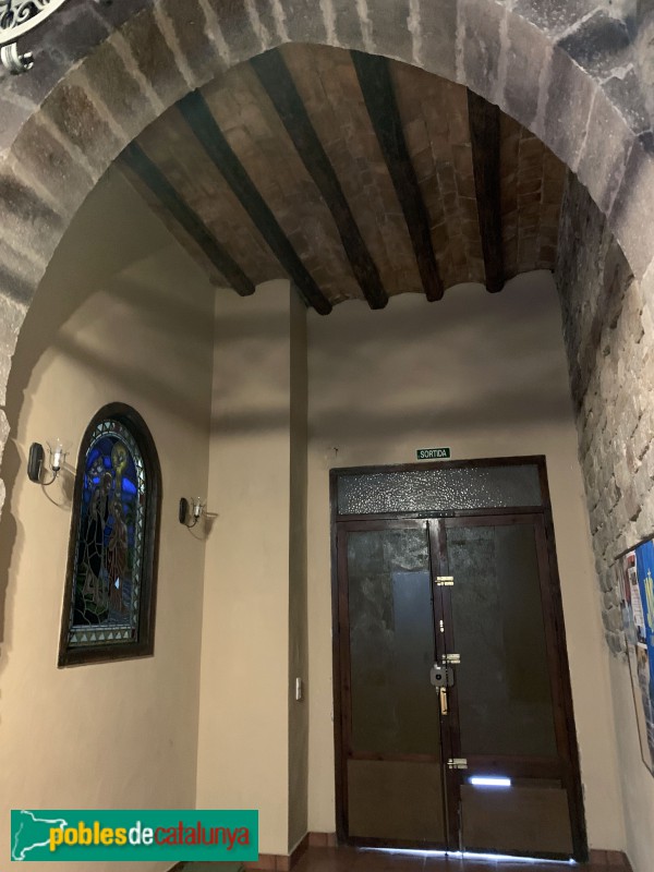 Olesa de Montserrat - Església de Santa Maria, entrada interior