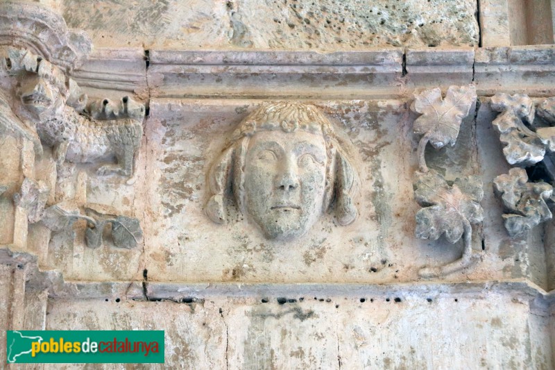 Monestir de Santes Creus - Capitell del claustre, probable representació del mestre Reinard Fonoll