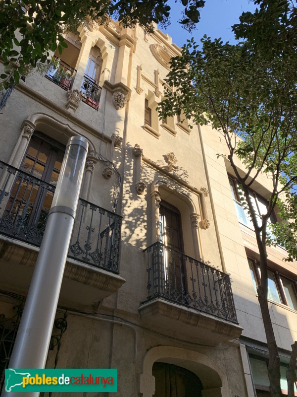 Barcelona - Antiga biblioteca pública de Sant Andreu