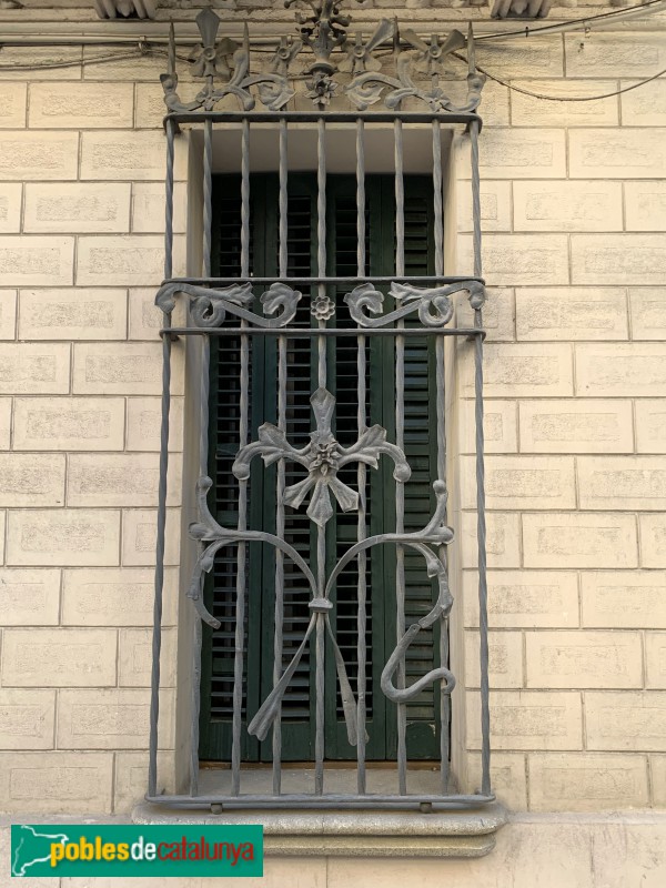 Barcelona - Can Mazantini, detall balcó