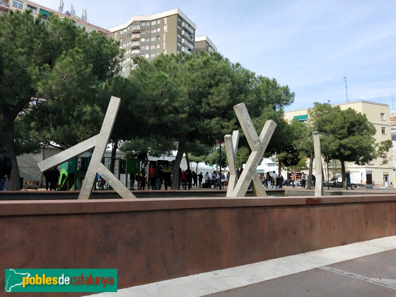 Barcelona - Escultura Les nostres arrels