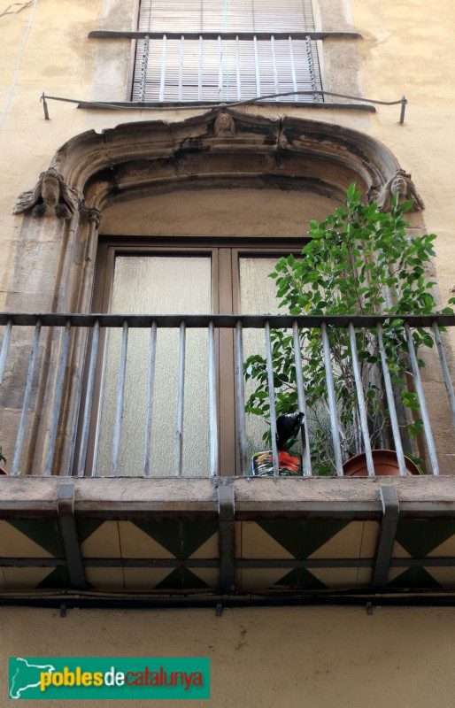 Barcelona - Ferran, 53, façana del carrer Call, 22