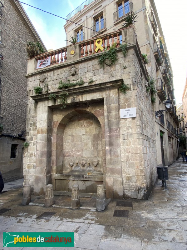 Barcelona - Font gòtica de la plaça Sant Just