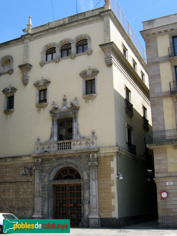 Barcelona - Antic Convent de la Mercè, portal de la plaça de la Mercè