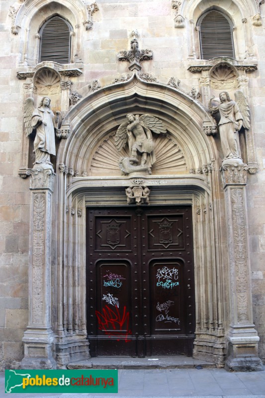 Barcelona - Basílica de la Mercè, porta de Sant Miquel