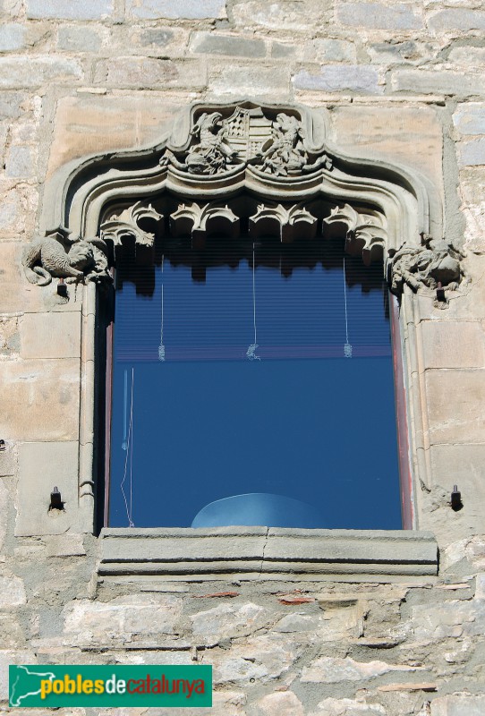 Barcelona - Casa de l'Ardiaca. Finestra exterior