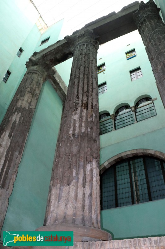 Barcelona - Columnes del temple romà