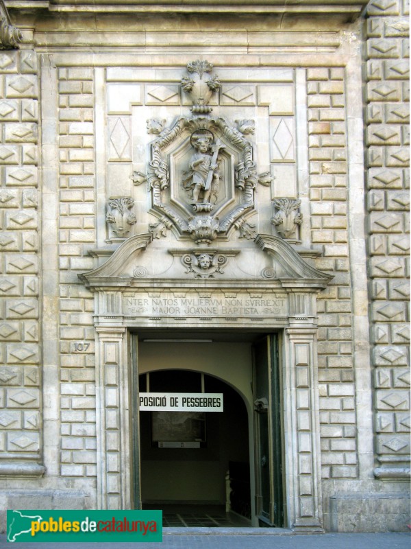 Barcelona - Església de Betlem. Porta historicista de la Rambla