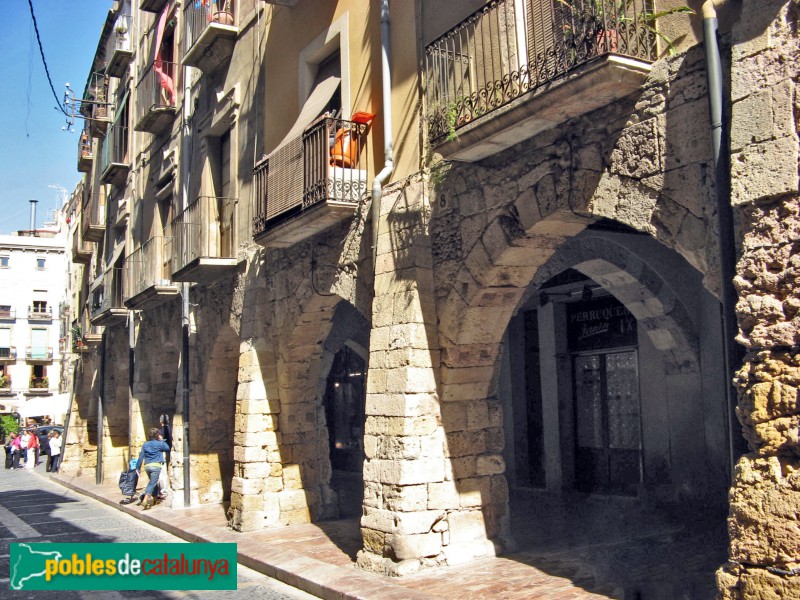 Tarragona - Porxos del carrer Merceria (Foto: Albert Esteves, 2007) Tarragona - Porxos del carrer Merceria