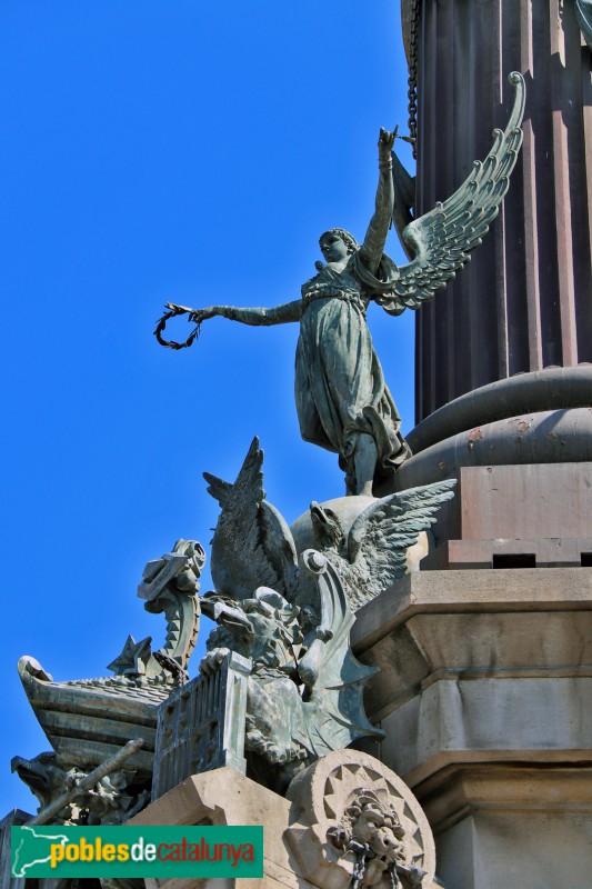 Barcelona - Monument a Colom. Caravel·les i figures alades