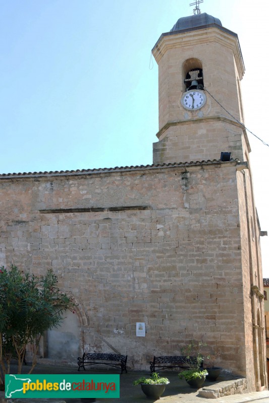 Bovera - Església de Sant Josep, amb el portal de l'església antiga