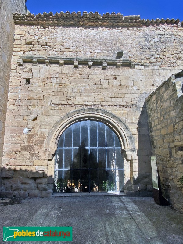 El Vilosell - Església de Santa Maria. Façana medieval