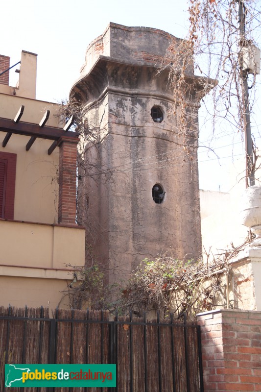 Barcelona - Torre d'aigua del carrer Campoamor