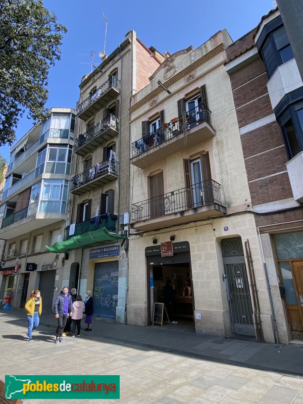 L'Hospitalet - Cases a la plaça Espanyola