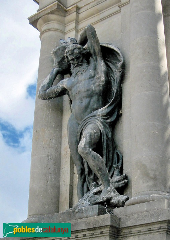 Barcelona - Escultura <i>Hèrcules</i> (Antoni Parera)