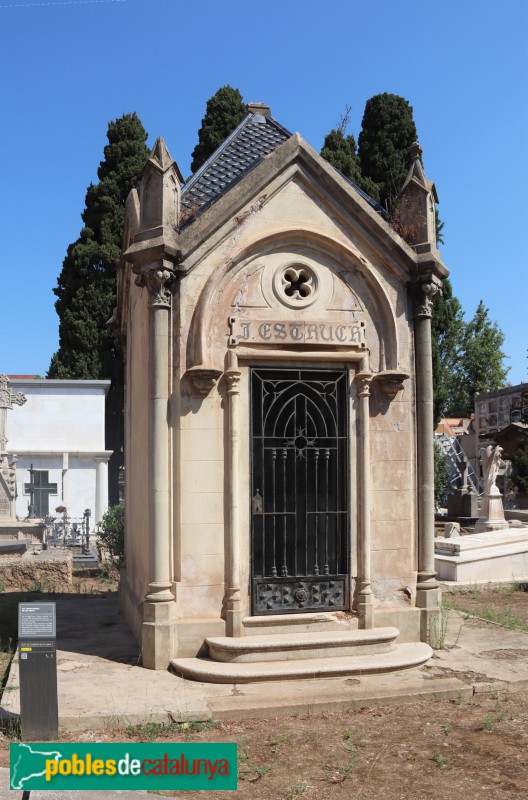 Barcelona - Cementiri de les Corts. Panteó Estruch