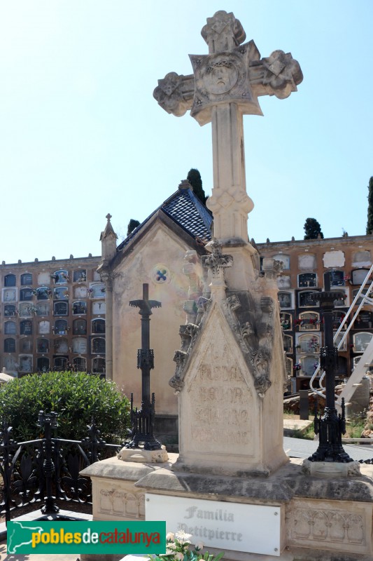 Barcelona - Cementiri de les Corts - Sepulcre Cuyàs Piera