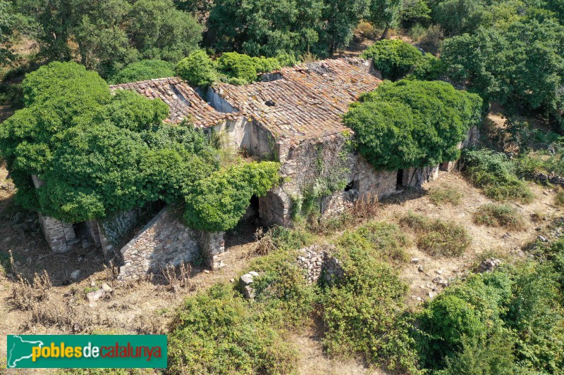 La Jonquera - Can Picardia, prop del mas de Santa Maria