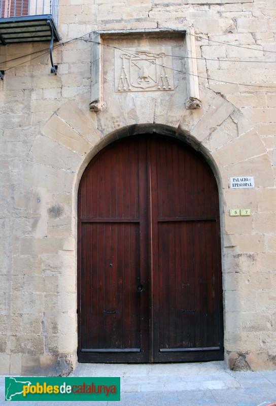 Tortosa - Palau episcopal. Porta principal
